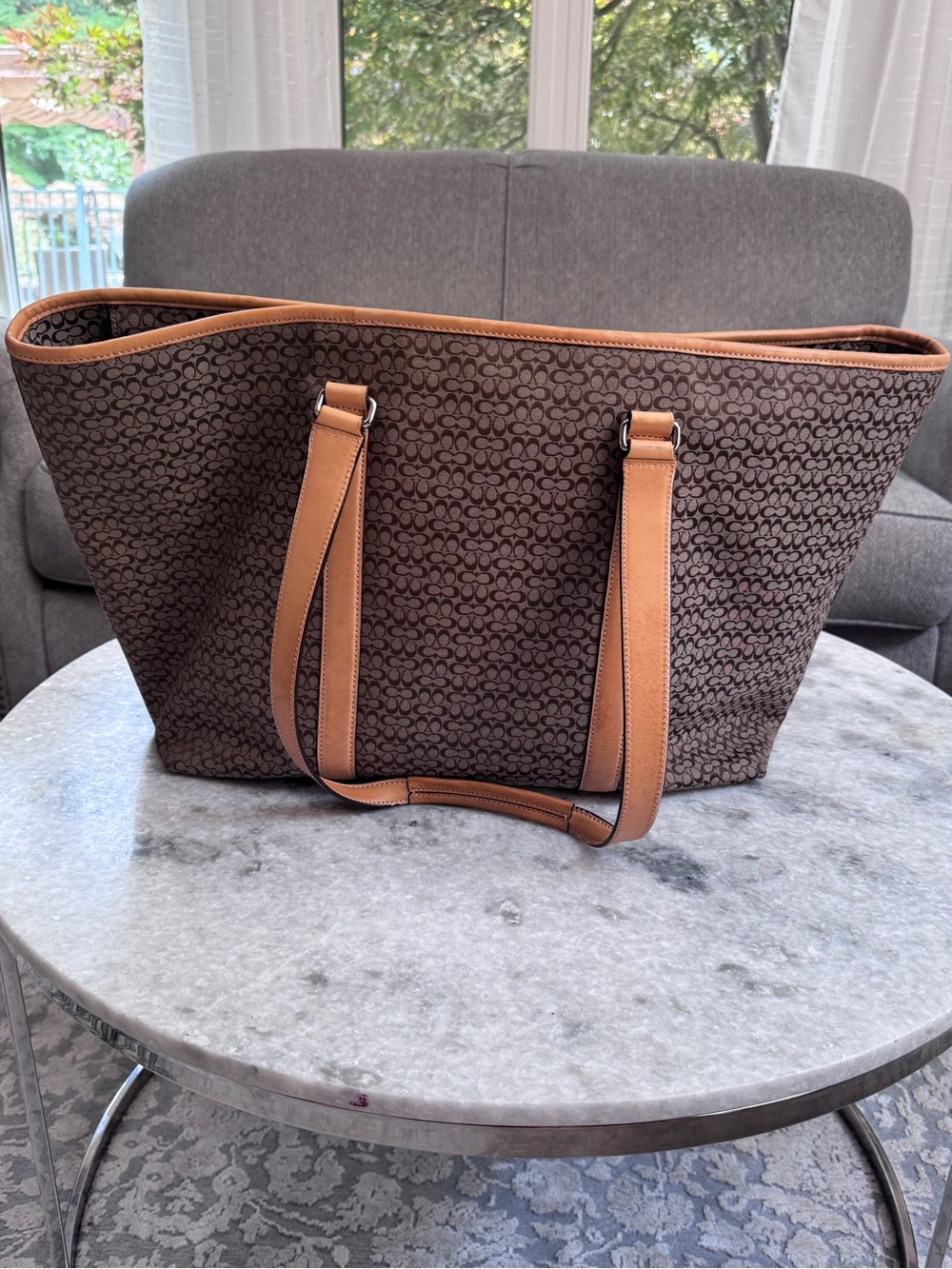 Coach Brown Signature weekend Tote with Tan Trim and Leather Straps - Picture 2 of 7